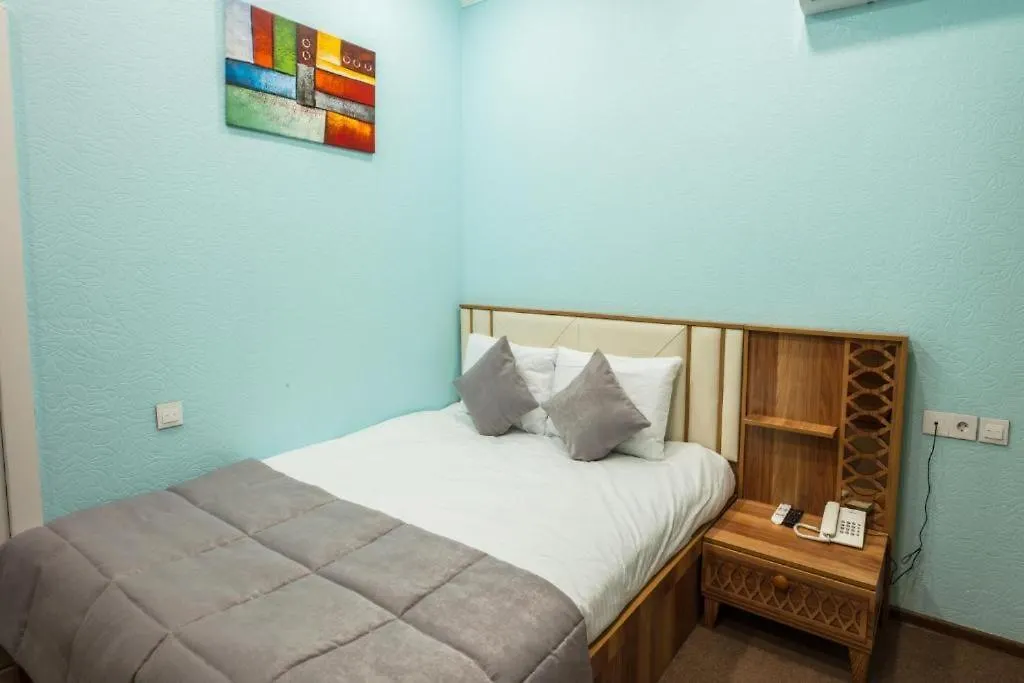 Prestige Boutique Hotel Baku 4*,